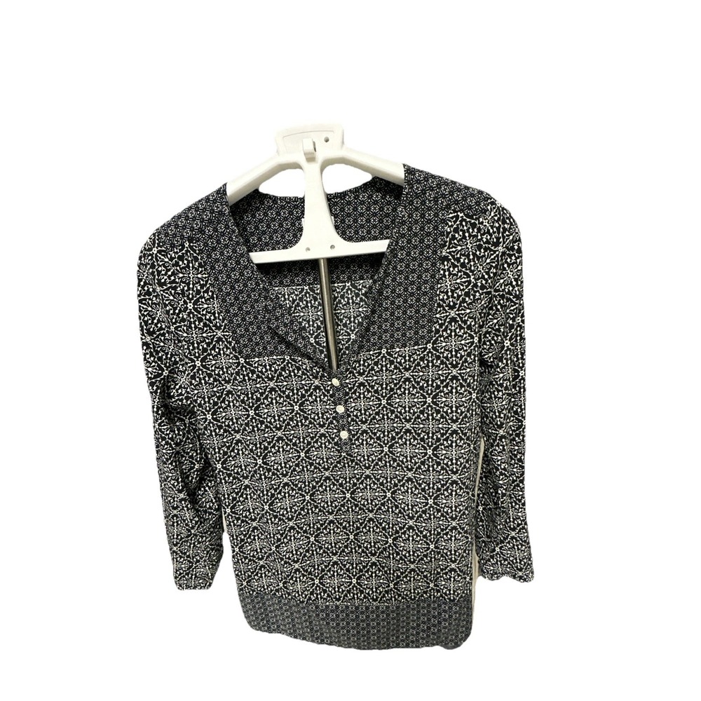 J.Jill Women's Sz M Black & White Pattern Elegant Blouse 3 Buttons